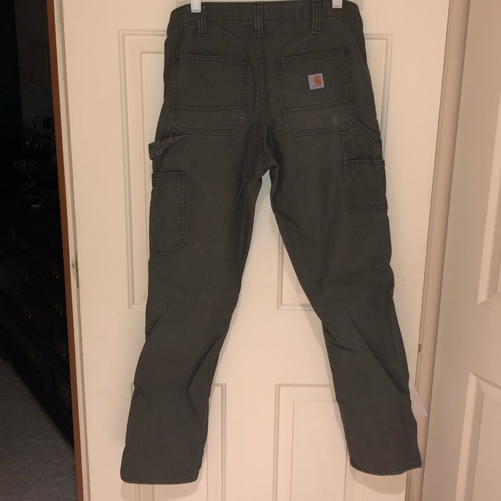 Women’s Slim Fit Carhartts - Size 4 but can fit 2